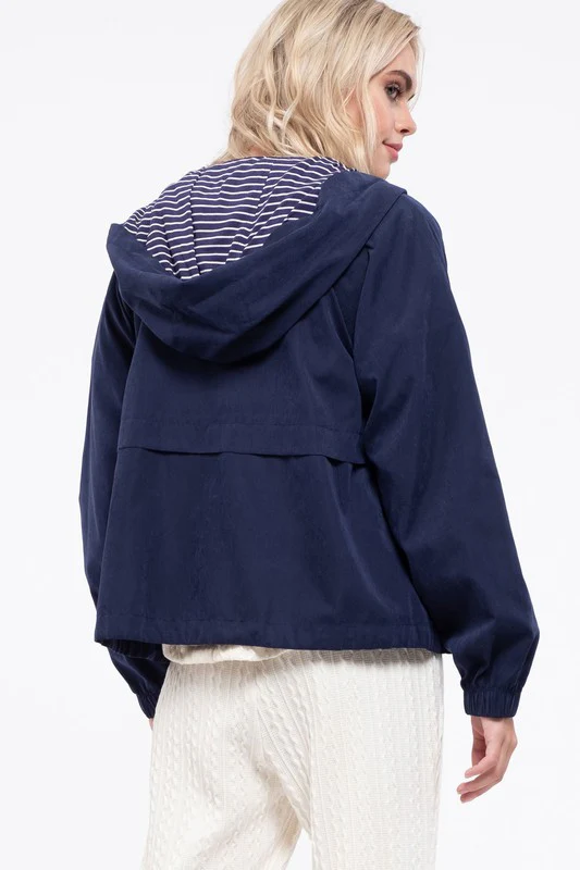 E&M Stripe Detail Long Sleeve Woven Jacket - Image 3