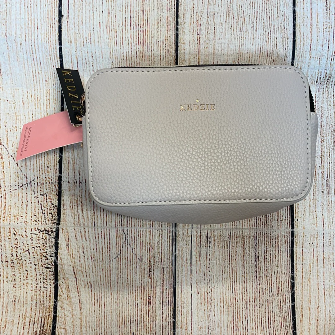 Kedzie Modernist Crossbody - Image 5