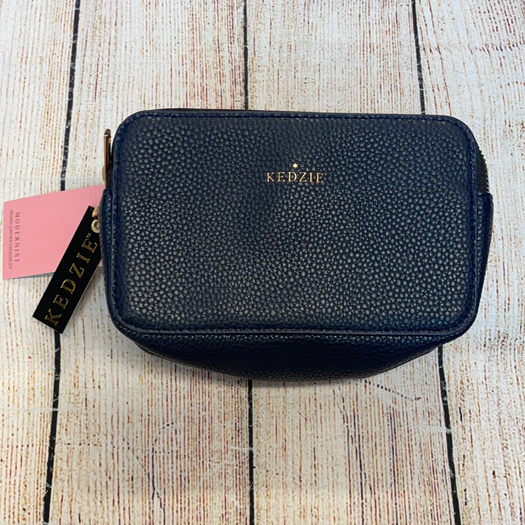 Kedzie Modernist Crossbody - Image 6