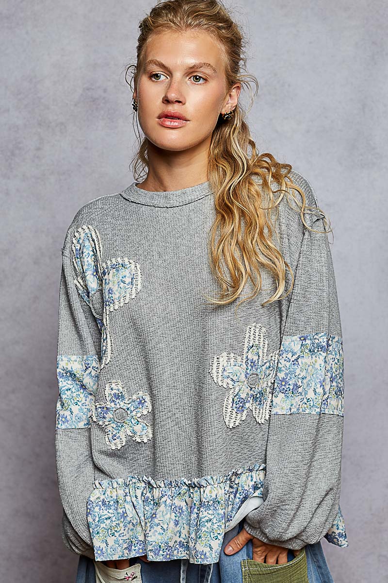 Pol Balloon Sleeve Flower W/Crochet Patch Top - Image 3