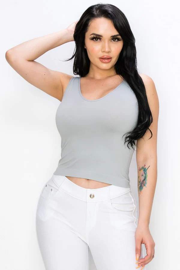 Yelete Reversible V Or U Neck Seamless OS/Plus Tank - Image 16
